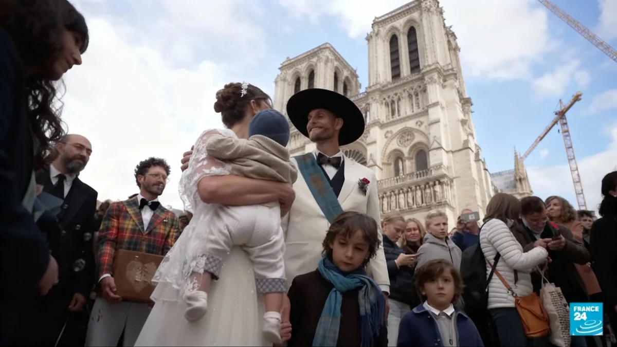 Notre-Dame Carpenter Weds in Historic Ceremony