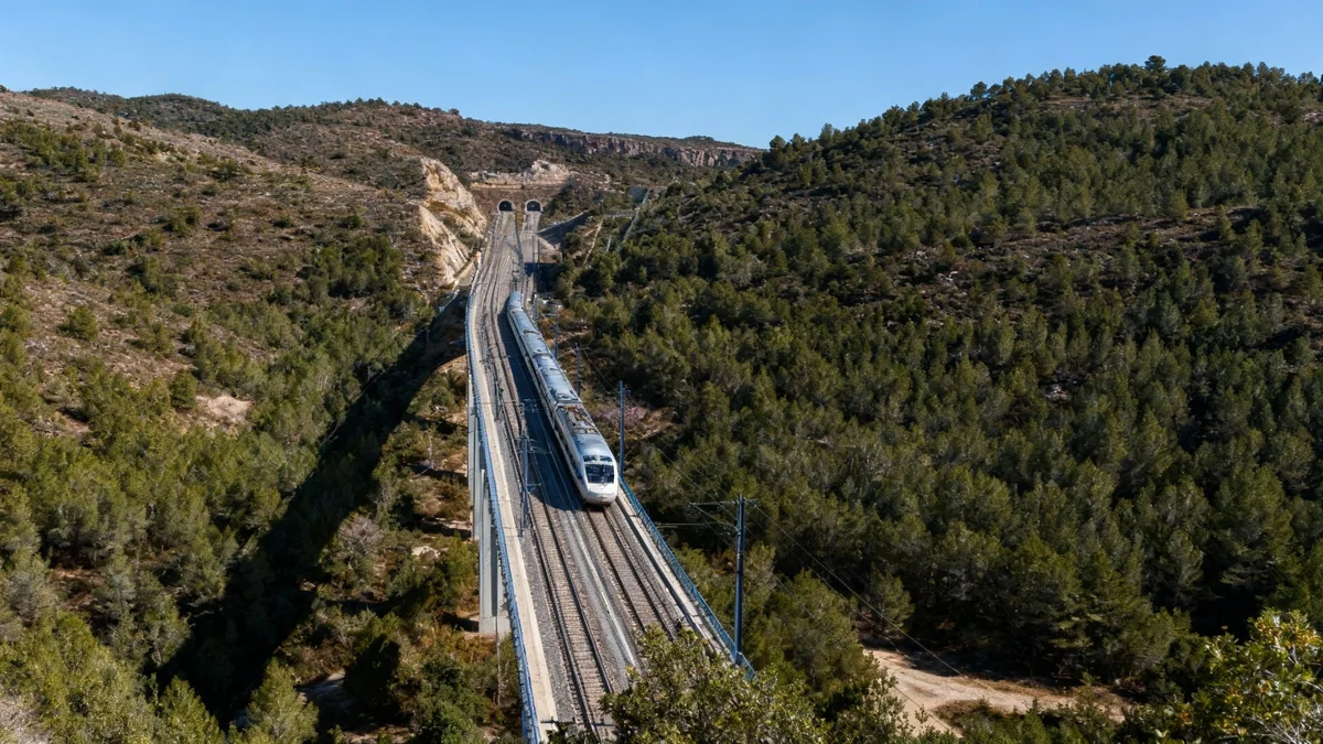 Europe Plans High-Speed Rail Network by 2040